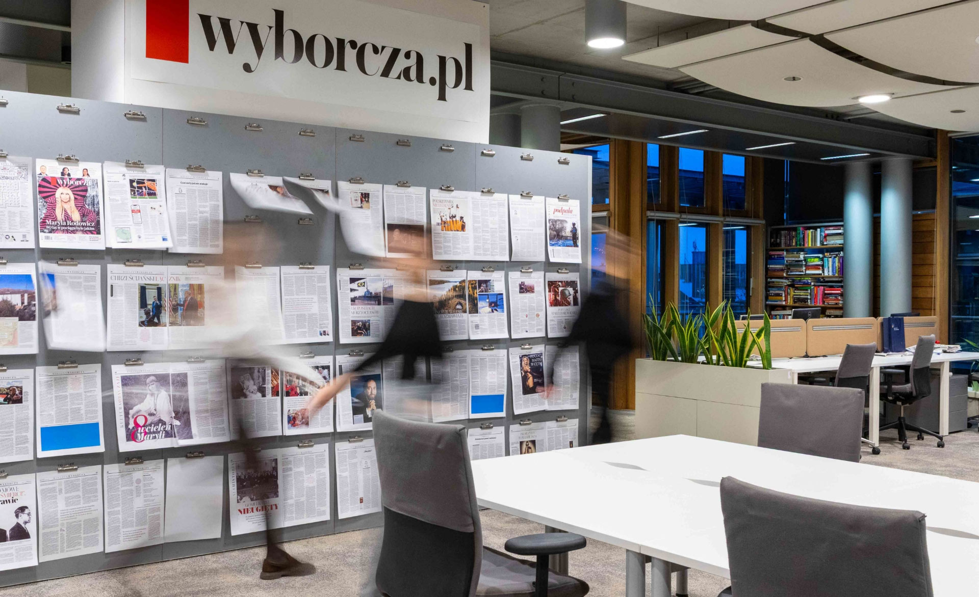 Zielone przestrzenie wewnątrz budynku Czerska 8/10